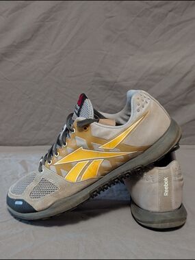 Reebok Men’s Gray and Yellow Athletic Trainers Crossfit Size 10M